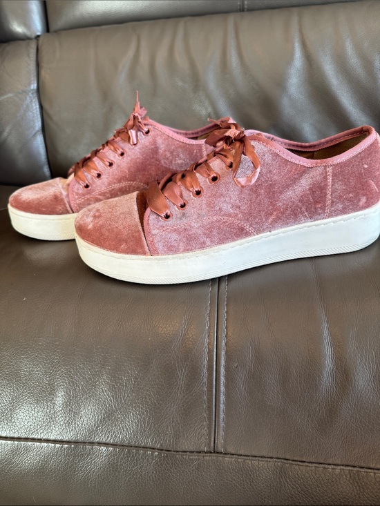 Steve Madden Shoes - Steve Madden Pink Velvet Platform Sneakers
